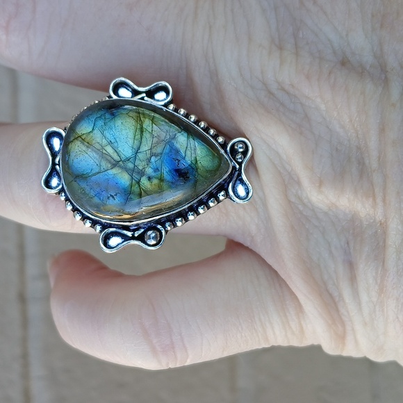 ***Sale*** New Labradorite 925 Silver Ring. - Picture 9 of 14